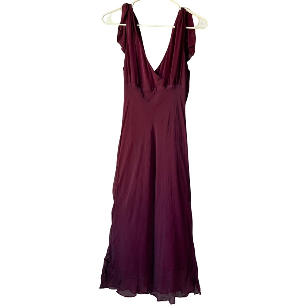 Shoulder tie burgundy dress